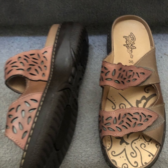 Portofino Sandals size 36 - Picture 2 of 3